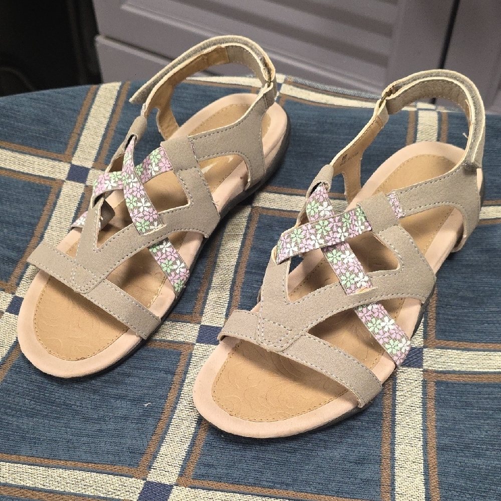 JSport by Jambu Beige Floral-Strap Comfort Sandals